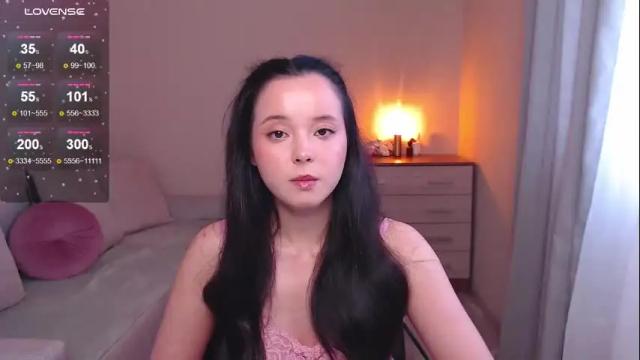Image 12 of lia_hetty Stream on Chaturbate on 3 months ago