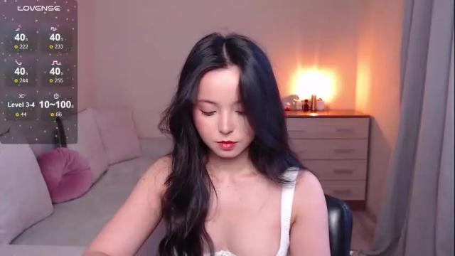 Image 6 of lia_hetty Stream on Chaturbate on 3 months ago