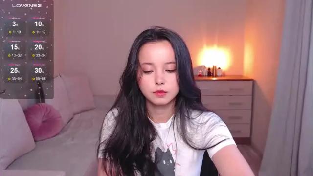 Image 11 of lia_hetty Stream on Chaturbate on 2 months ago