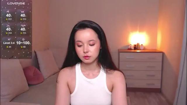 Image 12 of lia_hetty Stream on Chaturbate on 2 months ago