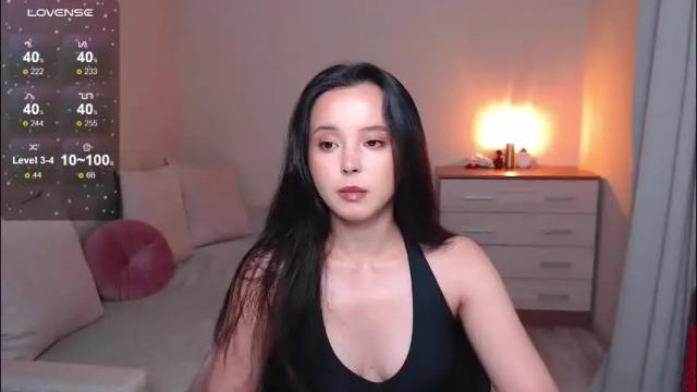 Image 2 of lia_hetty Stream on Chaturbate on 2 months ago
