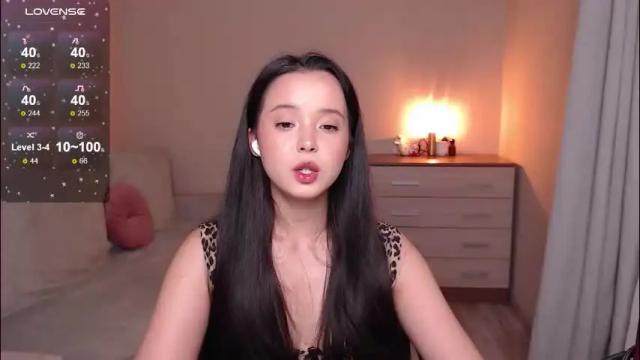 Image 12 of lia_hetty Stream on Chaturbate on 2 months ago