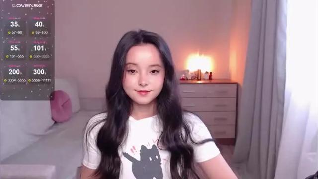 Image 4 of lia_hetty Stream on Chaturbate on 2 months ago