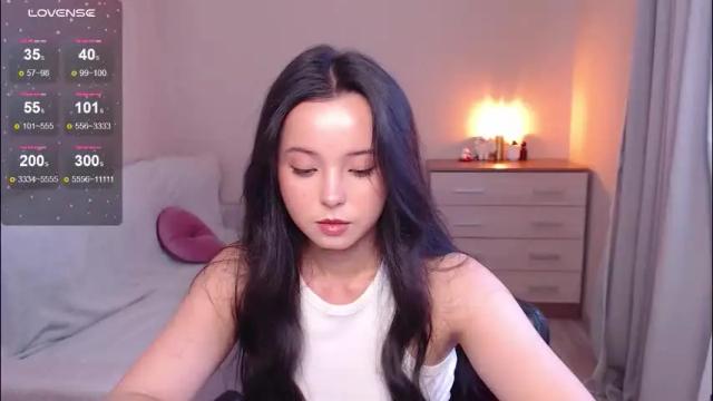 Image 10 of lia_hetty Stream on Chaturbate on 1 month ago