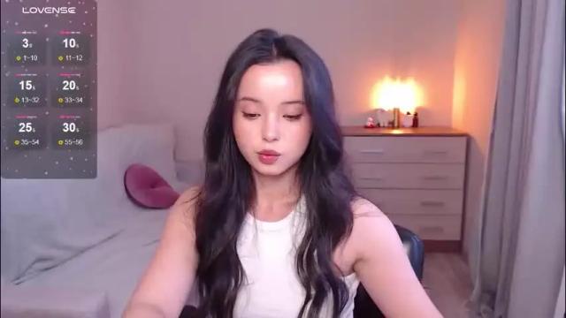 Image 12 of lia_hetty Stream on Chaturbate on 1 month ago