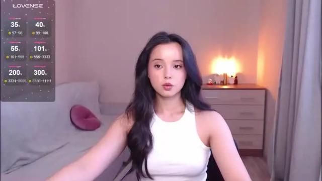 Image 2 of lia_hetty Stream on Chaturbate on 1 month ago