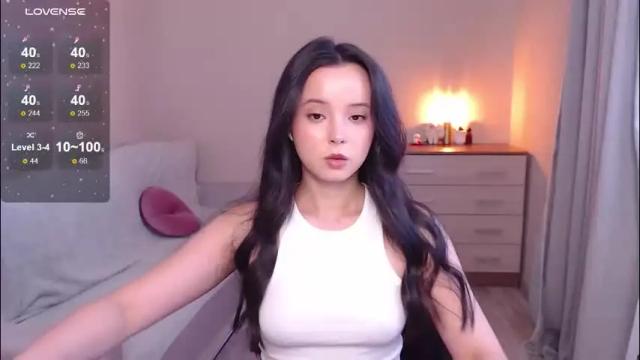 Image 3 of lia_hetty Stream on Chaturbate on 1 month ago