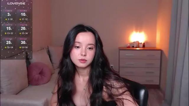 Image 11 of lia_hetty Stream on Chaturbate on 27 days ago