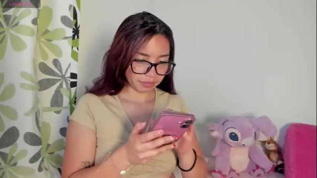 Image 2 of lia_jacobs Stream on Chaturbate on 1 month ago
