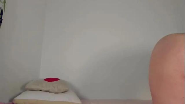 Image 7 of lia_jacobs Stream on Chaturbate on 1 month ago