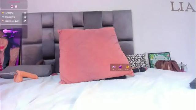 Image 7 of lia_johnsonn Stream on Chaturbate on 17 days ago