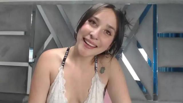 Image 11 of lia_kinky445620 Stream on Chaturbate on 15 months ago