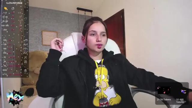 Image 2 of lia_lenoox Stream on Chaturbate on 27 months ago