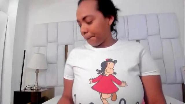Image 12 of lia_mariana Stream on Chaturbate on 1 month ago