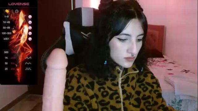 Image 7 of lia_miss2 Stream on Chaturbate on 28 days ago