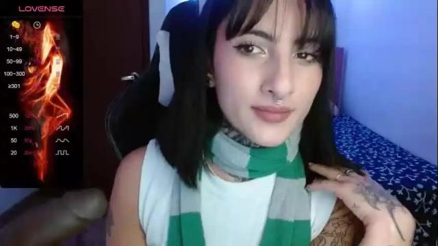 Image 3 of lia_miss2 Stream on Chaturbate on 26 days ago