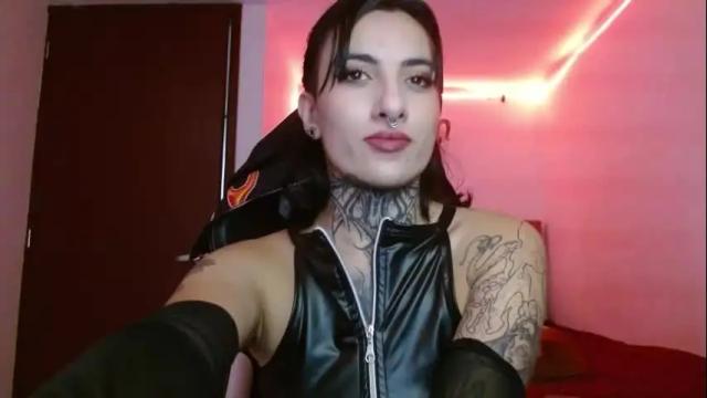 Image 12 of lia_miss2 Stream on Chaturbate on 14 days ago