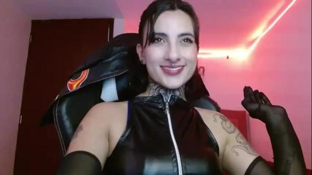 Image 4 of lia_miss2 Stream on Chaturbate on 14 days ago