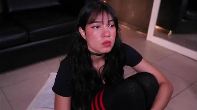 Image 6 of lia_owo Stream on Chaturbate on 1 month ago
