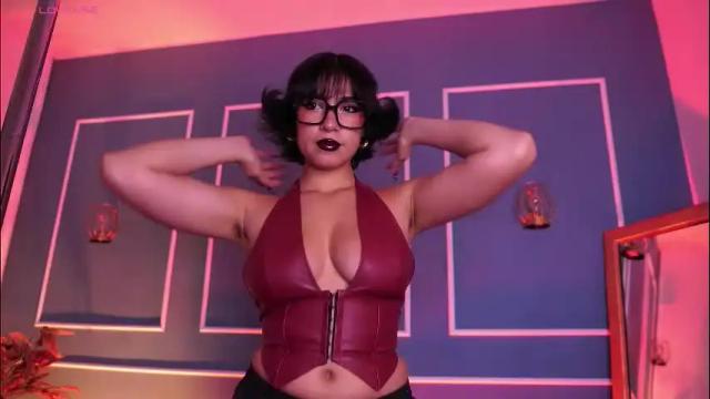 Image 2 of lia_owo Stream on Chaturbate on 24 days ago