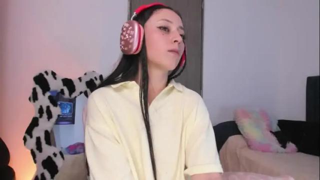 Thumbnail 2, lia_queen610's Stream at Chaturbate, 1 month ago