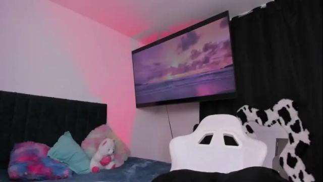 Thumbnail 2, lia_queen610's Stream at Chaturbate, 1 month ago