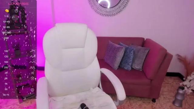 Image 12 of lia_rosse_1 Stream on Chaturbate on 15 months ago