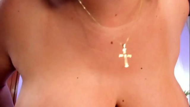 Image 4 of lia_simons Stream on Chaturbate on 9 days ago