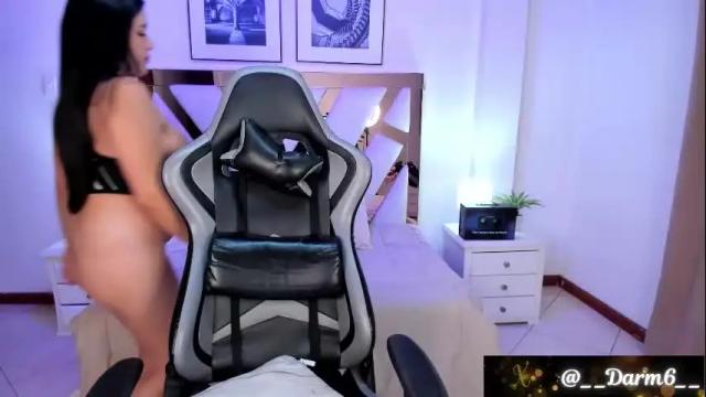 Image 3 of lia_simons Stream on Chaturbate on 5 days ago
