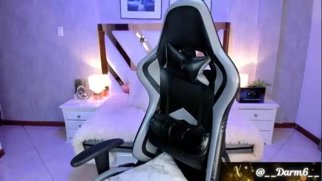 Image 12 of lia_simons Stream on Chaturbate on 1 month ago