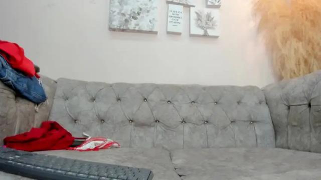 Image 2 of lia_smiith1 Stream on Chaturbate on 13 months ago