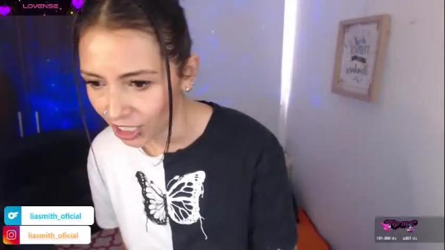 Image 7 of lia_smith87 Stream on Chaturbate on 2 months ago