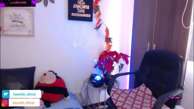 Image 2 of lia_smith87 Stream on Chaturbate on 1 day ago