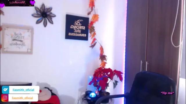 Image 6 of lia_smith87 Stream on Chaturbate on 1 day ago