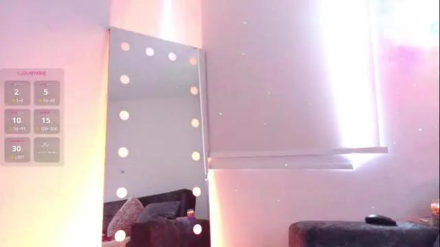 Image 2 of lia_tinez Stream on Chaturbate on 1 month ago