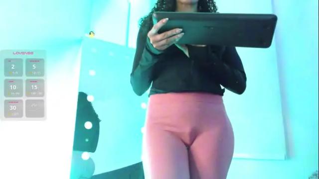 Image 12 of lia_tinez Stream on Chaturbate on 4 days ago