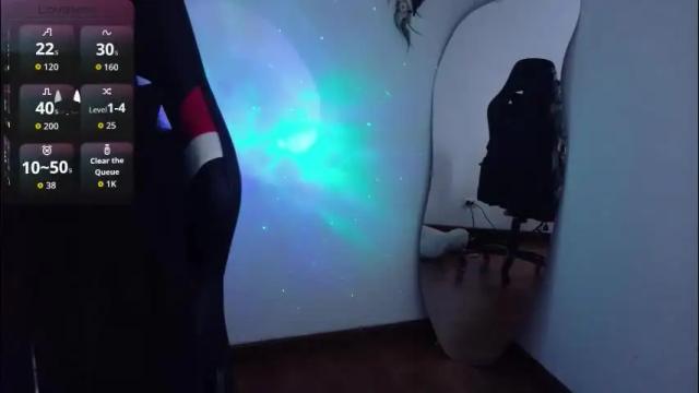 Image 6 of lia_tinez Stream on Chaturbate on 21 days ago