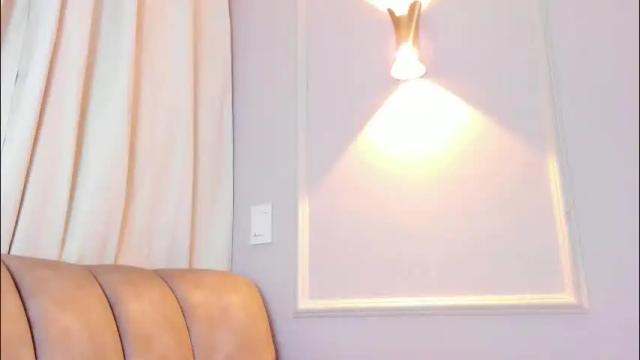 Image 11 of lia_walton__ Stream on Chaturbate on 1 month ago