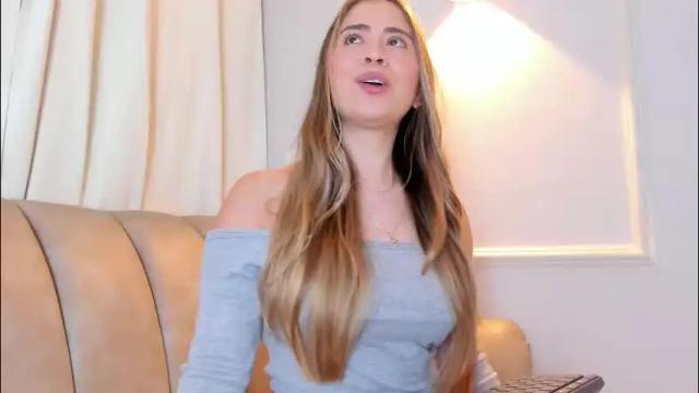 Image 7 of lia_walton__ Stream on Chaturbate on 1 month ago