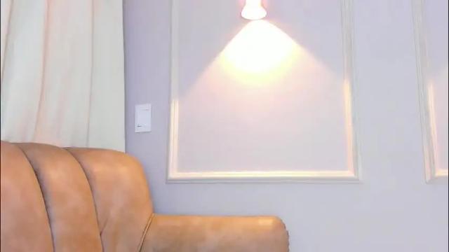 Image 10 of lia_walton__ Stream on Chaturbate on 1 month ago