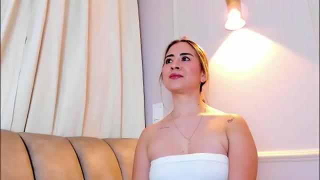 Image 8 of lia_walton__ Stream on Chaturbate on 28 days ago