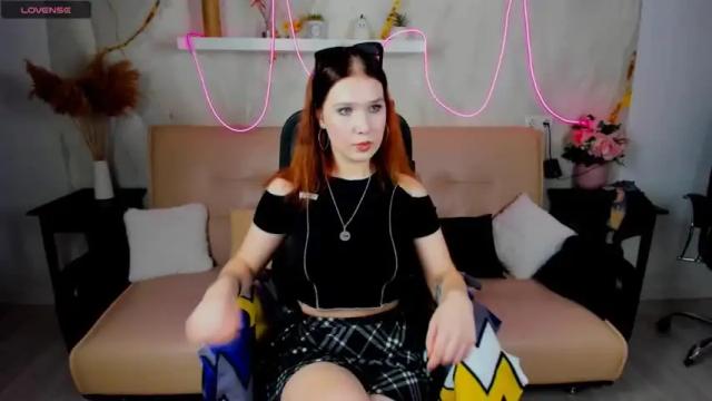 Image 6 of lia_xxgirl Stream on Chaturbate on 13 months ago