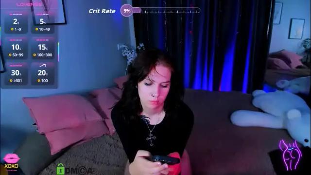 Image 10 of lia_xxgirl Stream on Chaturbate on 2 months ago