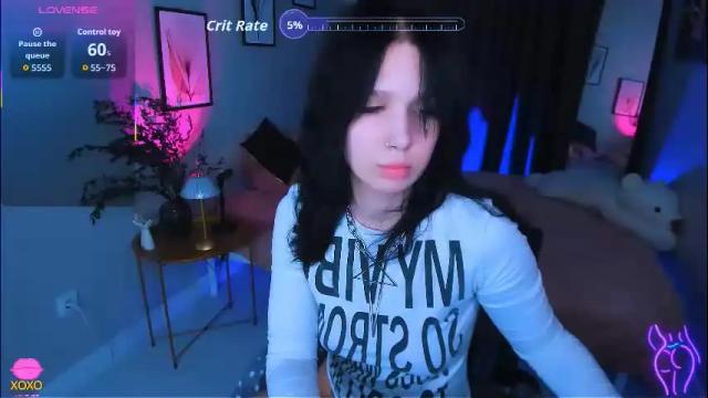 Image 2 of lia_xxgirl Stream on Chaturbate on 2 months ago