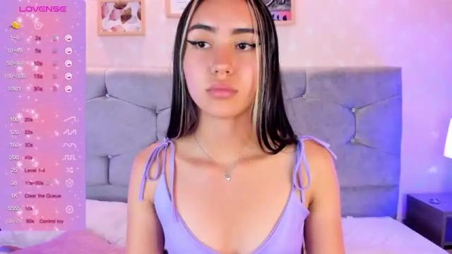 Image 11 of liaa_18 Stream on Chaturbate on 13 months ago