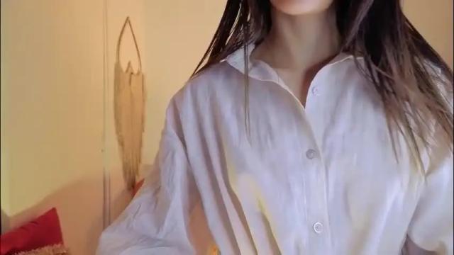 Image 10 of liaaa___ Stream on Chaturbate on 2 months ago