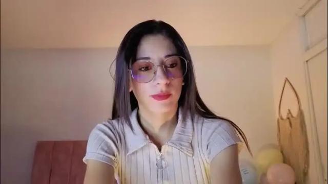 Image 2 of liaaa___ Stream on Chaturbate on 2 months ago