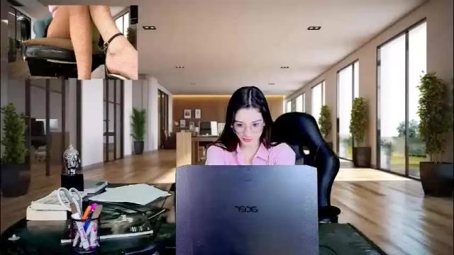 Image 2 of liaaa___ Stream on Chaturbate on 2 months ago