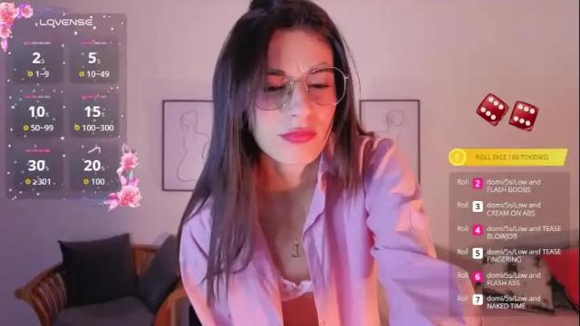 Image 2 of liaaa___ Stream on Chaturbate on 1 month ago