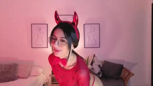 Image 10 of liaaa___ Stream on Chaturbate on 28 days ago